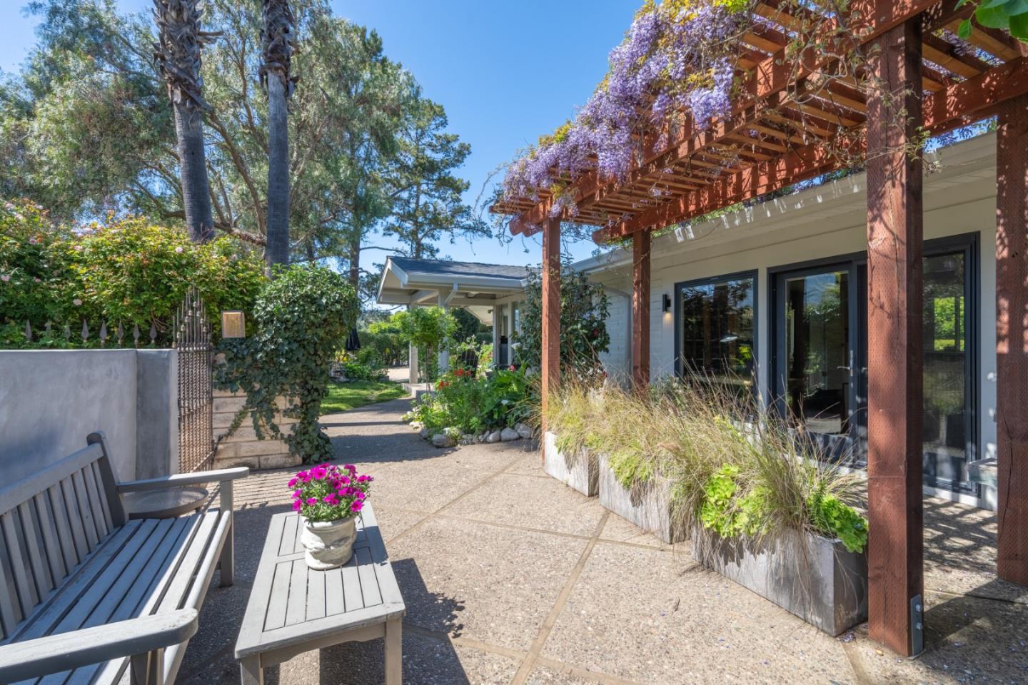 Detail Gallery Image 41 of 55 For 41 Lilac Ln, Carmel Valley,  CA 93924 - 3 Beds | 2/1 Baths