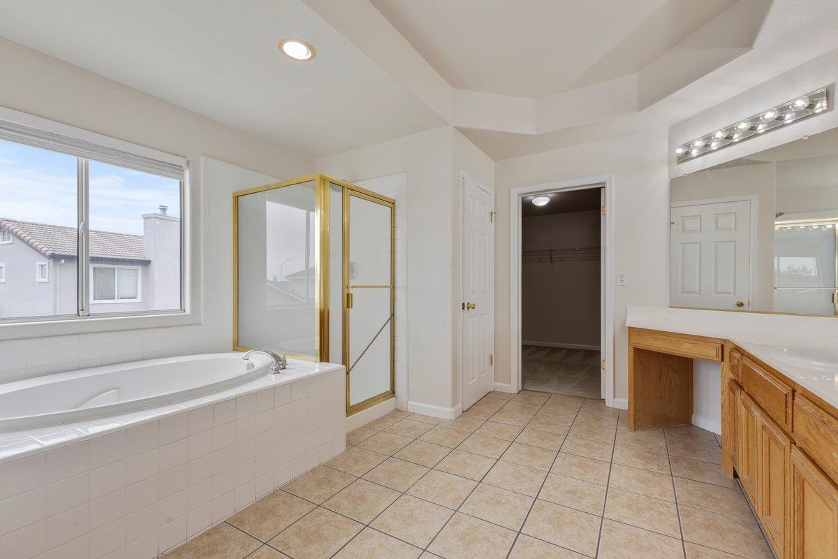 Detail Gallery Image 32 of 40 For 1033 Lewis St, Salinas,  CA 93906 - 5 Beds | 3 Baths