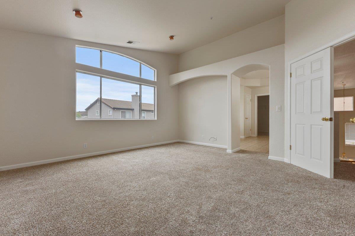 Detail Gallery Image 35 of 40 For 1033 Lewis St, Salinas,  CA 93906 - 5 Beds | 3 Baths