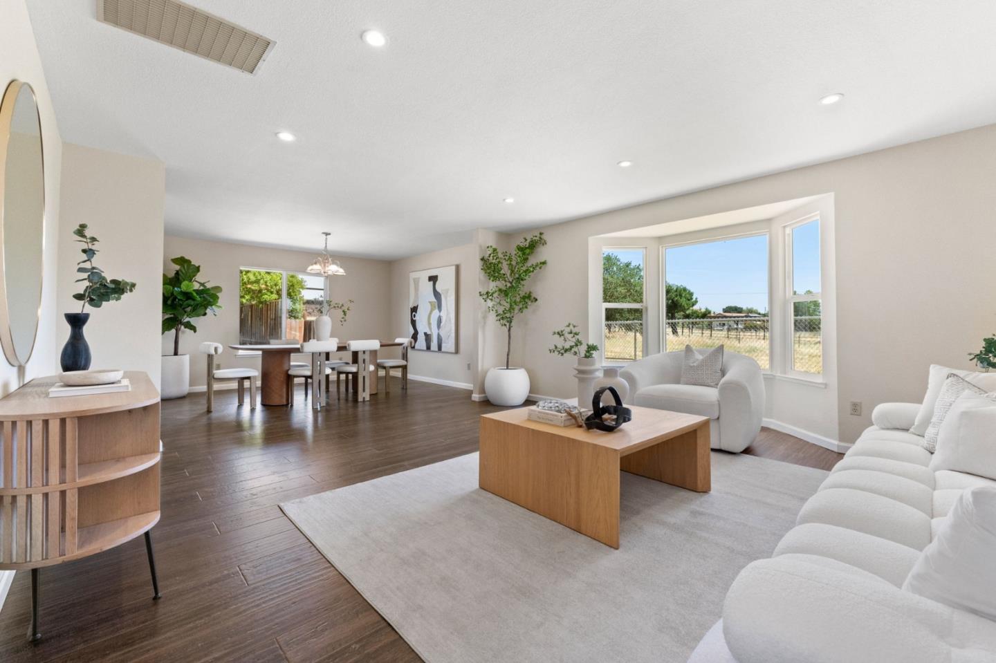 Detail Gallery Image 2 of 68 For 10980 New Ave, Gilroy,  CA 95020 - 5 Beds | 3/1 Baths