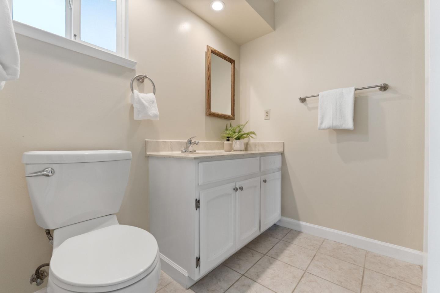 Detail Gallery Image 31 of 68 For 10980 New Ave, Gilroy,  CA 95020 - 5 Beds | 3/1 Baths
