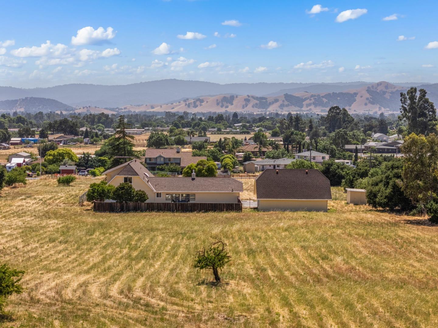 Detail Gallery Image 56 of 68 For 10980 New Ave, Gilroy,  CA 95020 - 5 Beds | 3/1 Baths