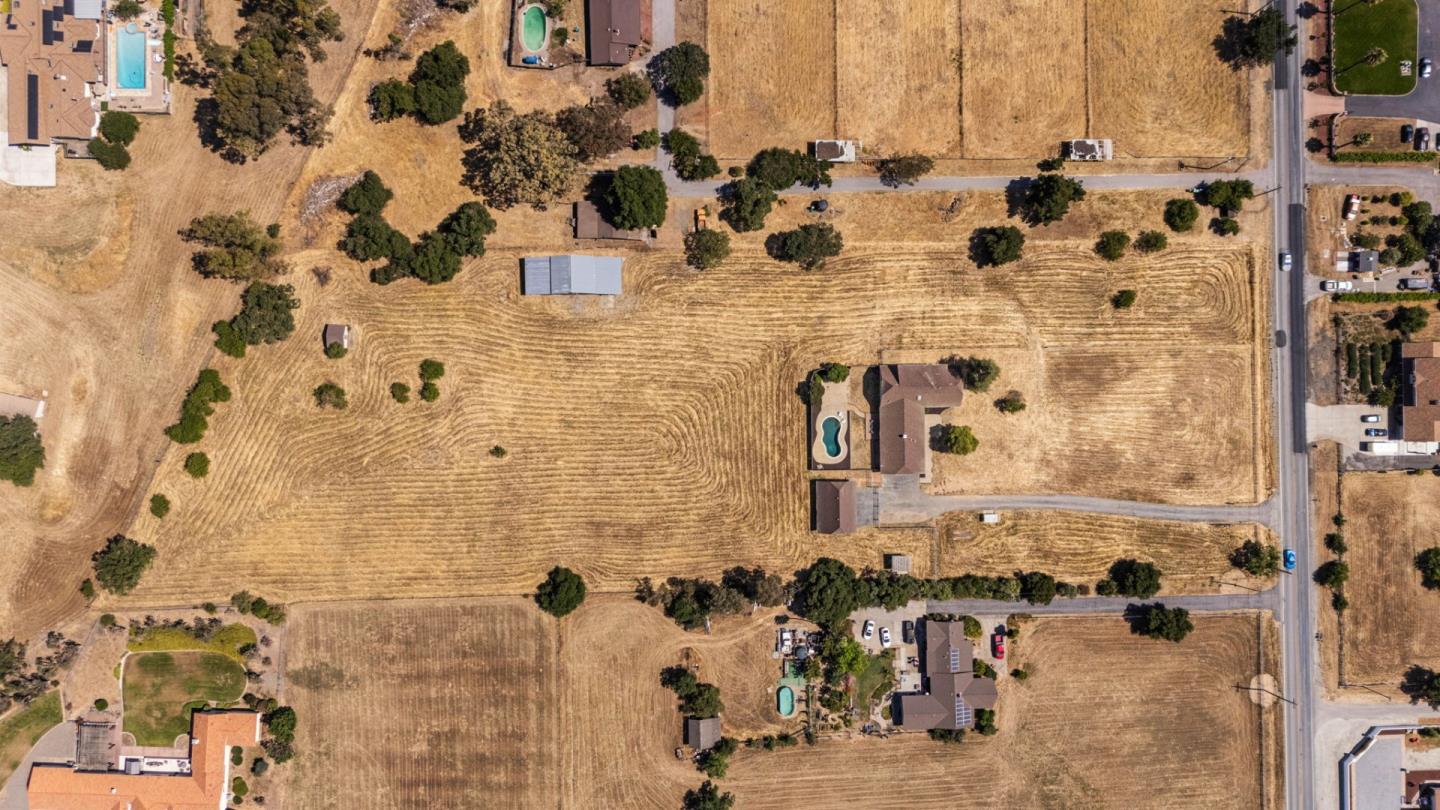 Detail Gallery Image 57 of 68 For 10980 New Ave, Gilroy,  CA 95020 - 5 Beds | 3/1 Baths