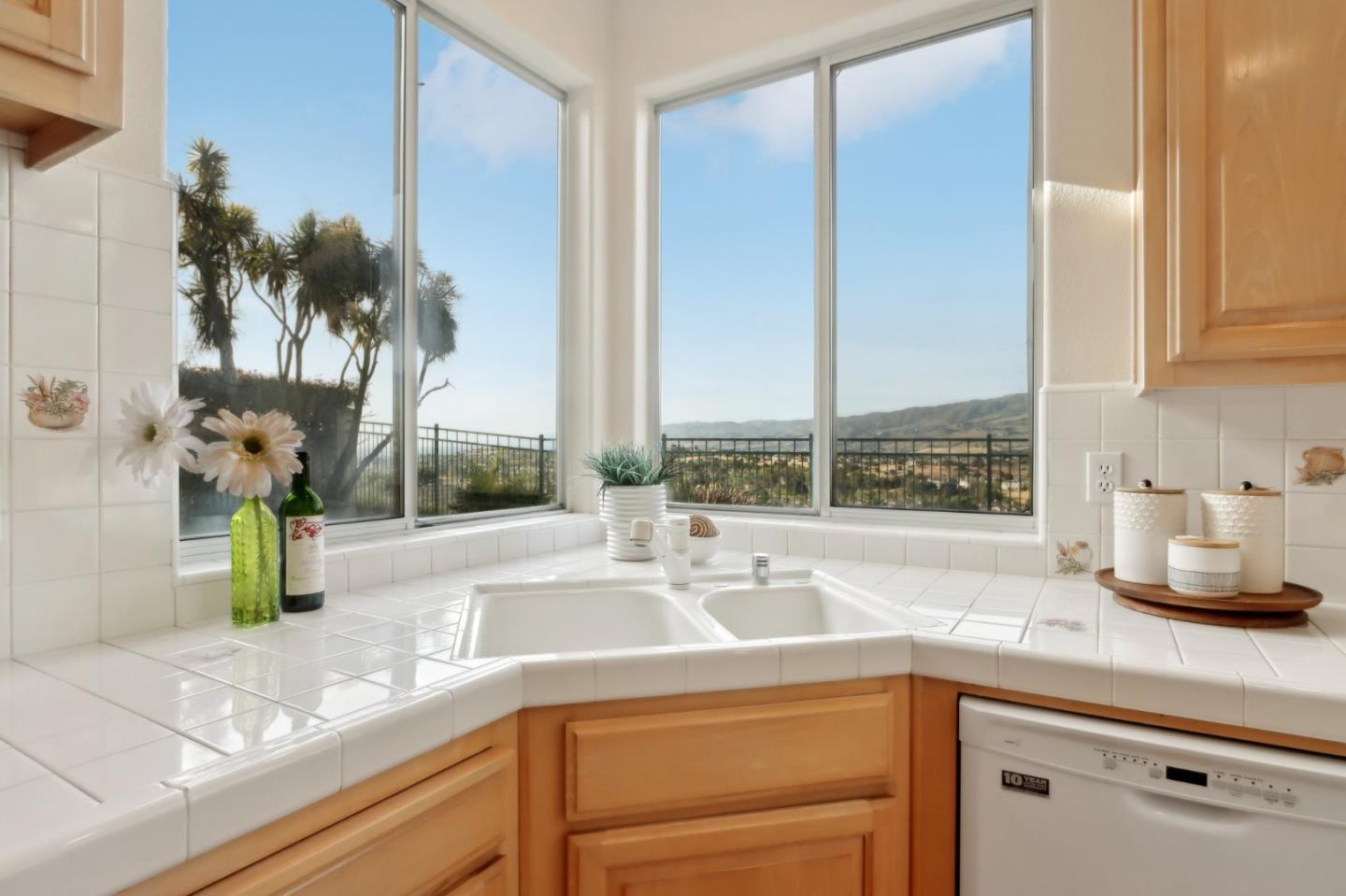 Detail Gallery Image 19 of 81 For 5777 Foligno Way, San Jose,  CA 95138 - 4 Beds | 4/1 Baths