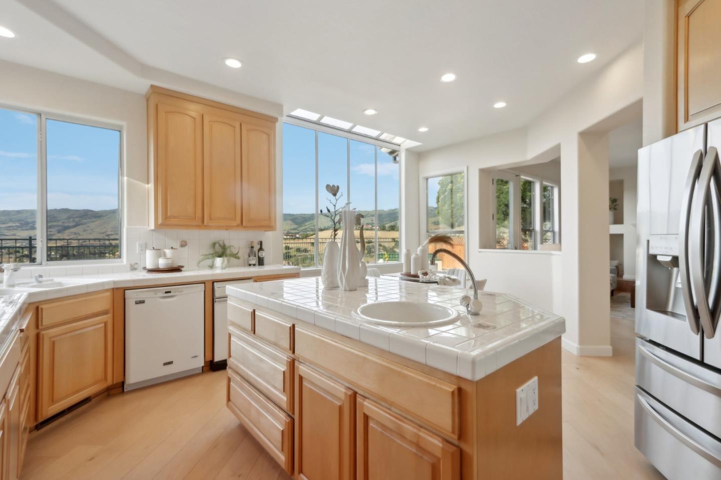 Detail Gallery Image 20 of 81 For 5777 Foligno Way, San Jose,  CA 95138 - 4 Beds | 4/1 Baths