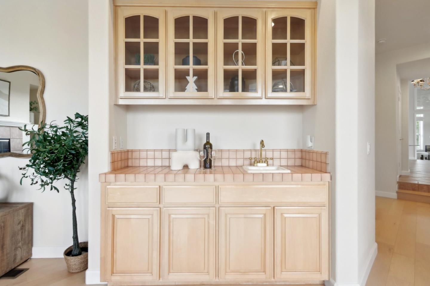 Detail Gallery Image 21 of 81 For 5777 Foligno Way, San Jose,  CA 95138 - 4 Beds | 4/1 Baths