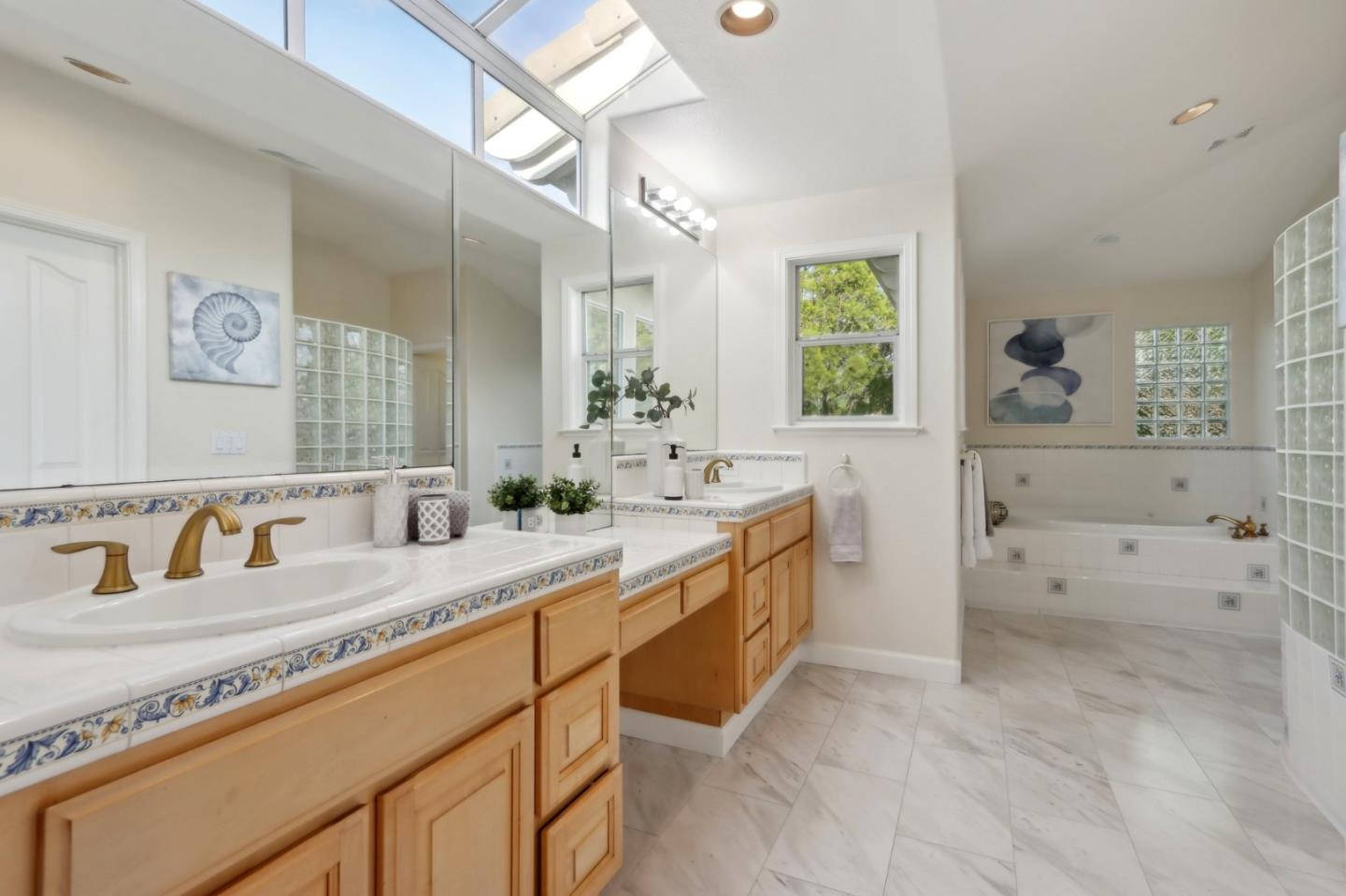 Detail Gallery Image 29 of 81 For 5777 Foligno Way, San Jose,  CA 95138 - 4 Beds | 4/1 Baths