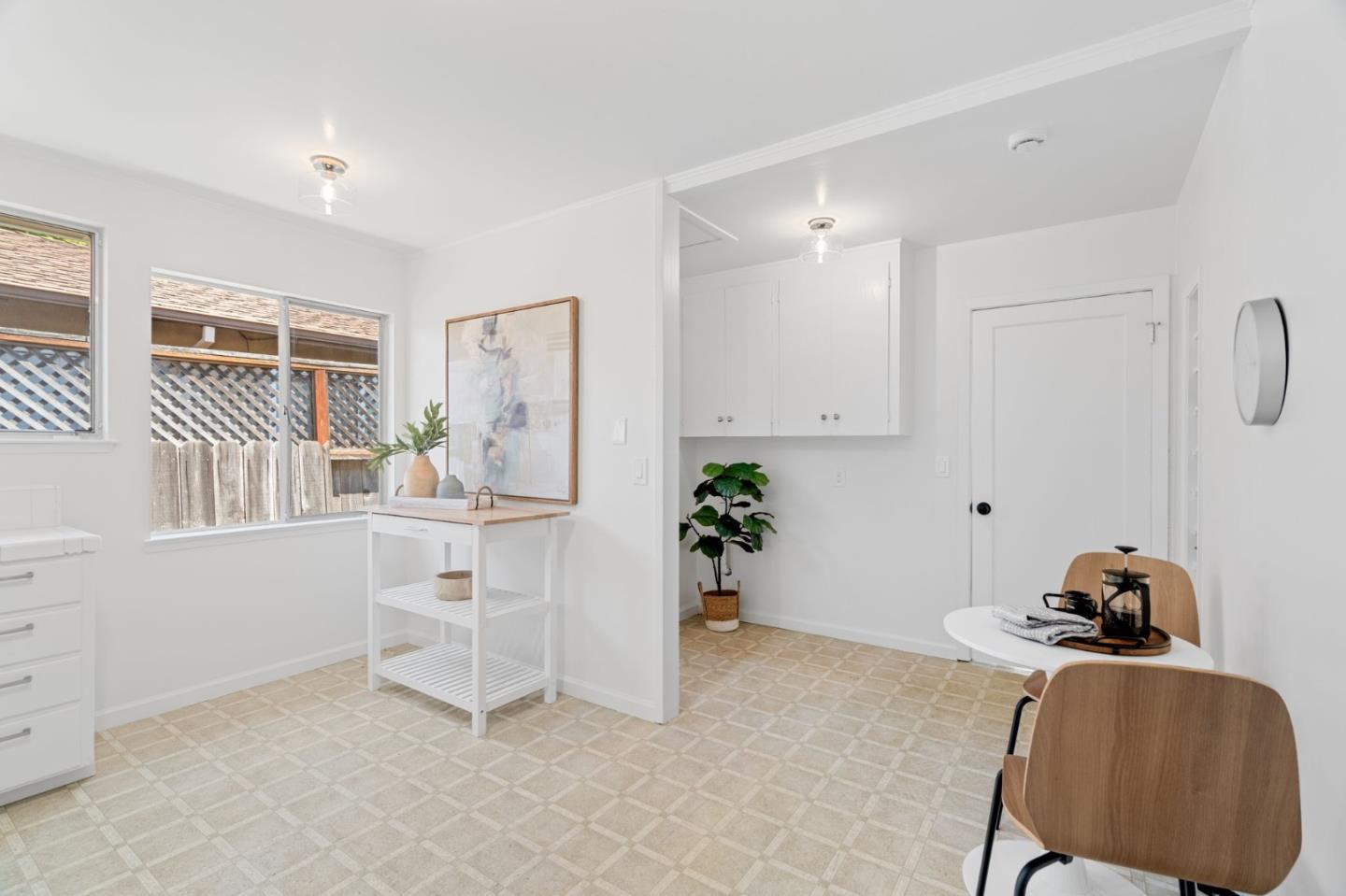 Detail Gallery Image 15 of 39 For 1105 W Mc Kinley Ave, Sunnyvale,  CA 94086 - 3 Beds | 1/1 Baths