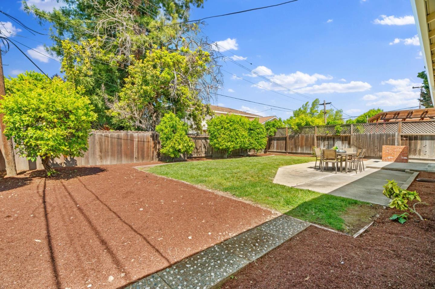 Detail Gallery Image 31 of 39 For 1105 W Mc Kinley Ave, Sunnyvale,  CA 94086 - 3 Beds | 1/1 Baths