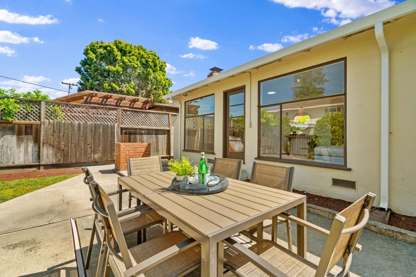 Detail Gallery Image 33 of 39 For 1105 W Mc Kinley Ave, Sunnyvale,  CA 94086 - 3 Beds | 1/1 Baths