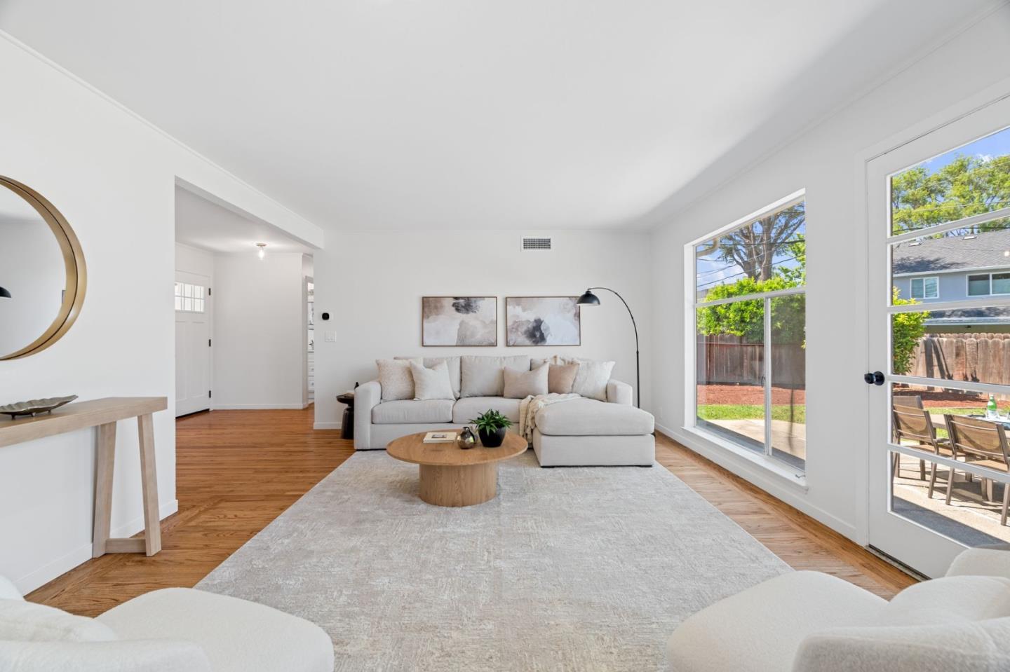 Detail Gallery Image 4 of 39 For 1105 W Mc Kinley Ave, Sunnyvale,  CA 94086 - 3 Beds | 1/1 Baths