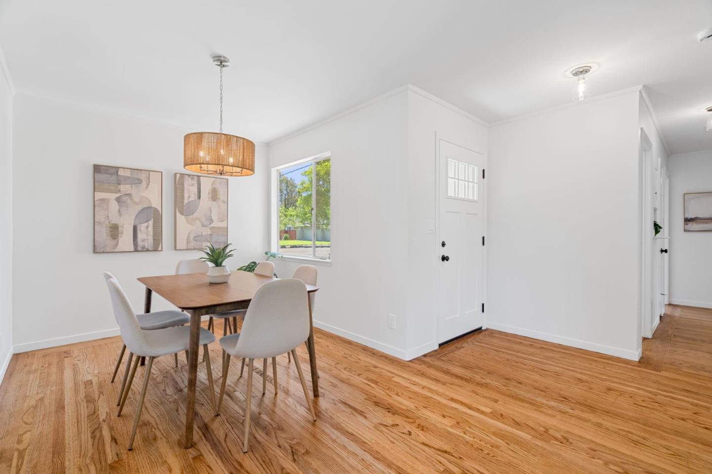 Detail Gallery Image 9 of 39 For 1105 W Mc Kinley Ave, Sunnyvale,  CA 94086 - 3 Beds | 1/1 Baths