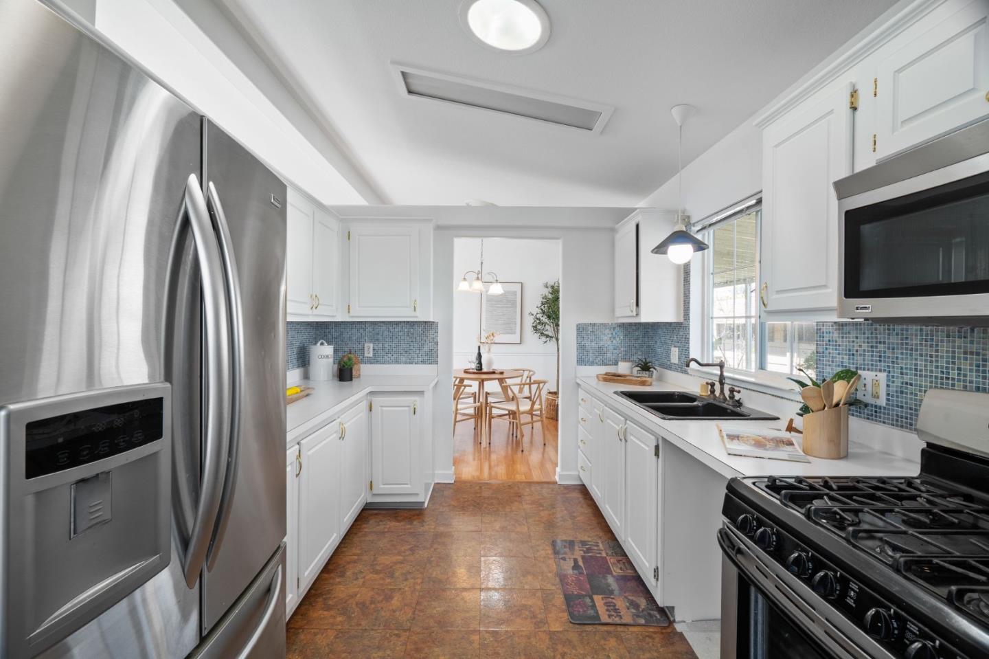 Detail Gallery Image 17 of 40 For 1220 Tasman Dr #168,  Sunnyvale,  CA 94089 - 3 Beds | 2 Baths
