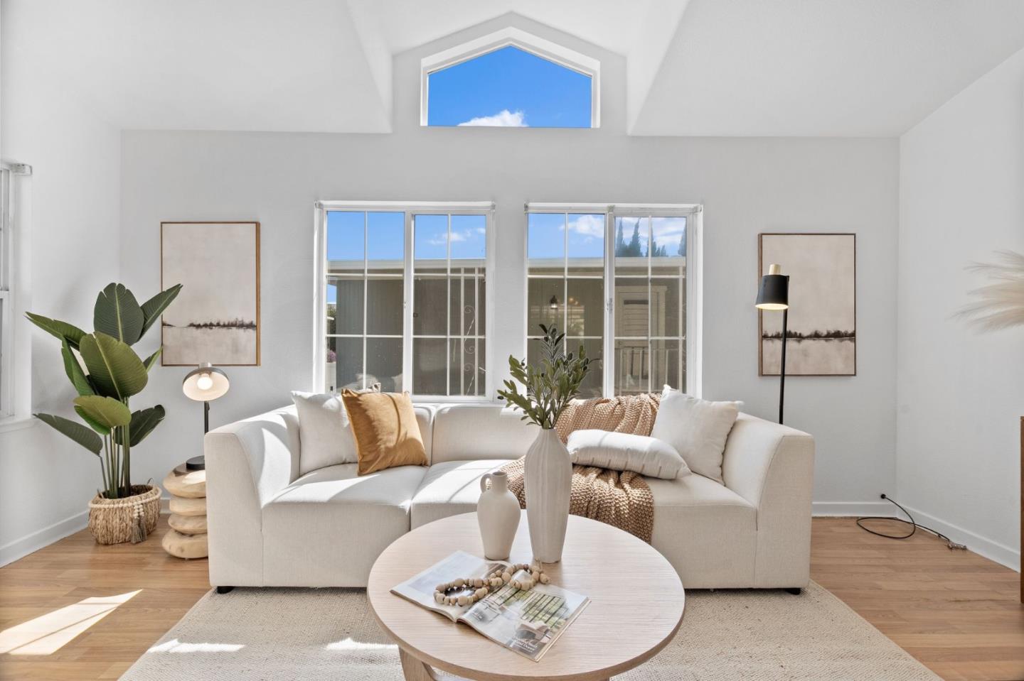 Detail Gallery Image 5 of 40 For 1220 Tasman Dr #168,  Sunnyvale,  CA 94089 - 3 Beds | 2 Baths