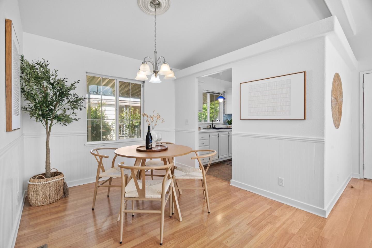 Detail Gallery Image 8 of 40 For 1220 Tasman Dr #168,  Sunnyvale,  CA 94089 - 3 Beds | 2 Baths