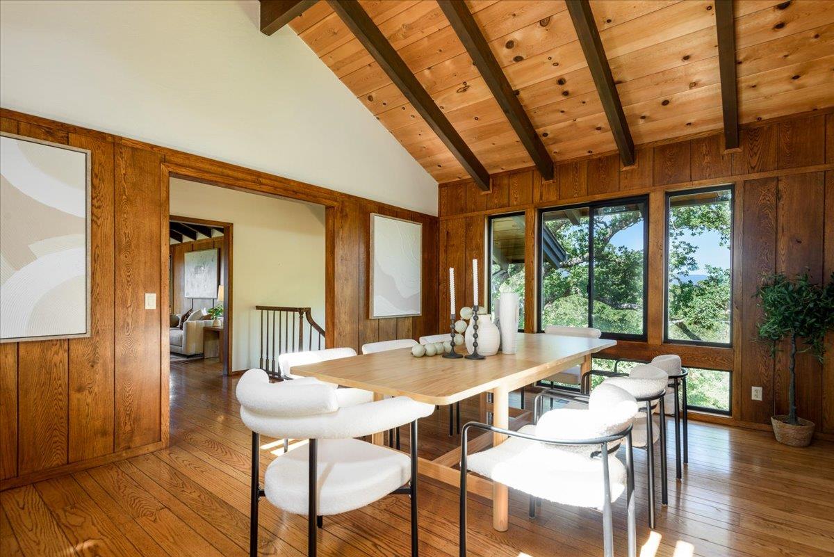 Detail Gallery Image 12 of 35 For 909 Westridge Dr, Portola Valley,  CA 94028 - 5 Beds | 3/1 Baths