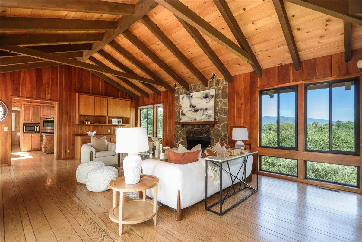 Detail Gallery Image 14 of 35 For 909 Westridge Dr, Portola Valley,  CA 94028 - 5 Beds | 3/1 Baths