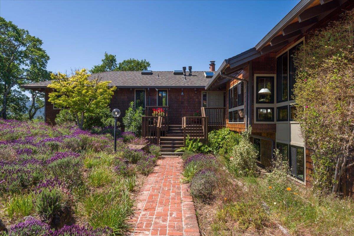 Detail Gallery Image 30 of 35 For 909 Westridge Dr, Portola Valley,  CA 94028 - 5 Beds | 3/1 Baths