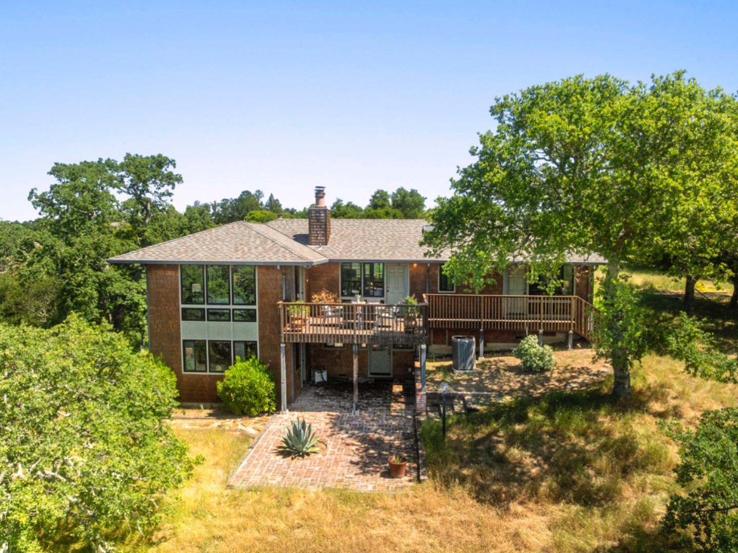 Detail Gallery Image 4 of 35 For 909 Westridge Dr, Portola Valley,  CA 94028 - 5 Beds | 3/1 Baths