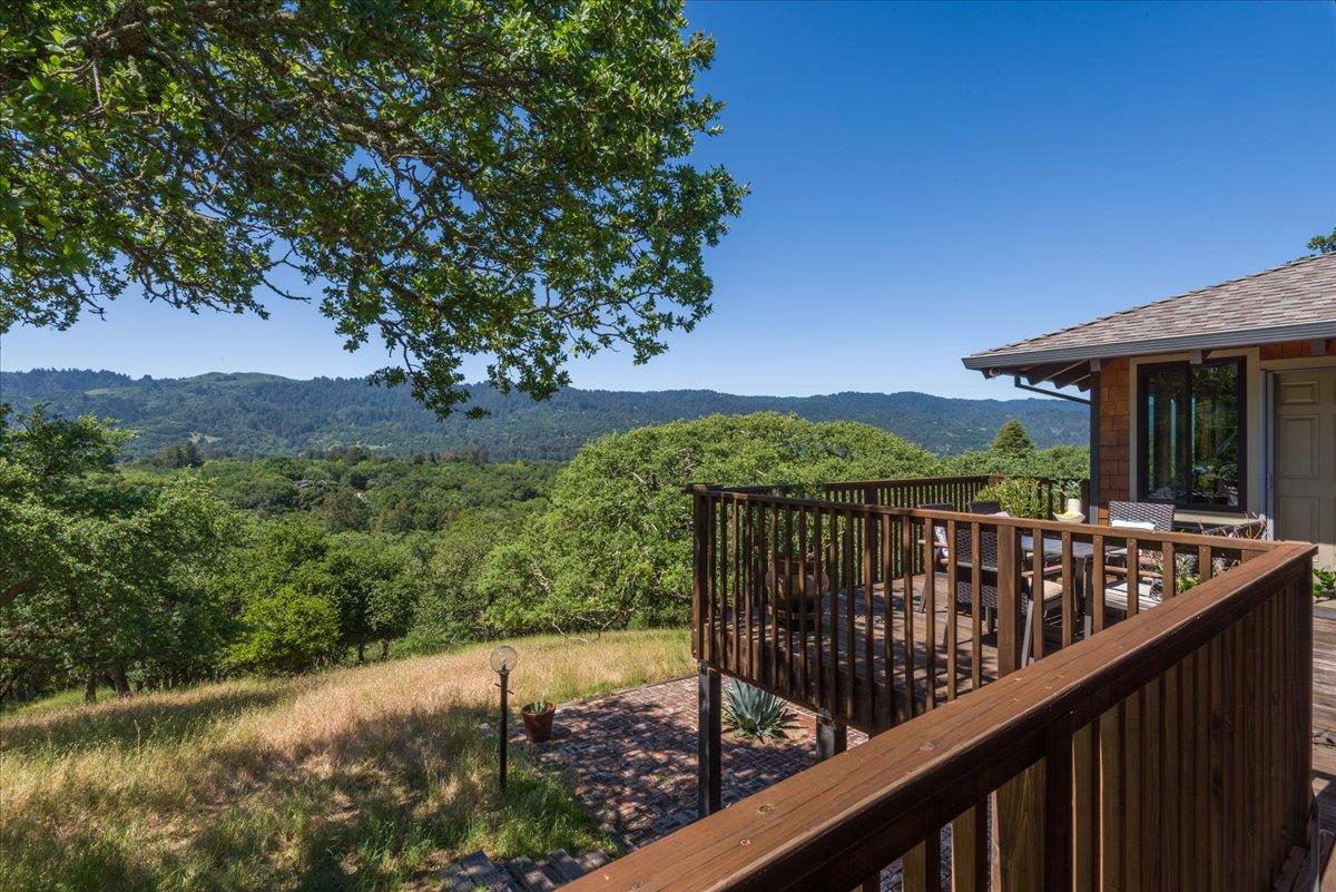 Detail Gallery Image 5 of 35 For 909 Westridge Dr, Portola Valley,  CA 94028 - 5 Beds | 3/1 Baths