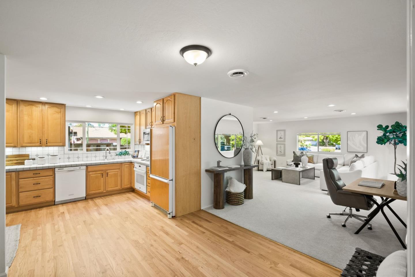 Detail Gallery Image 11 of 54 For 1175 Ravenscourt Ave, San Jose,  CA 95128 - 4 Beds | 2 Baths
