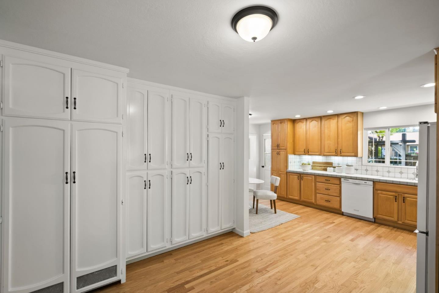 Detail Gallery Image 13 of 54 For 1175 Ravenscourt Ave, San Jose,  CA 95128 - 4 Beds | 2 Baths