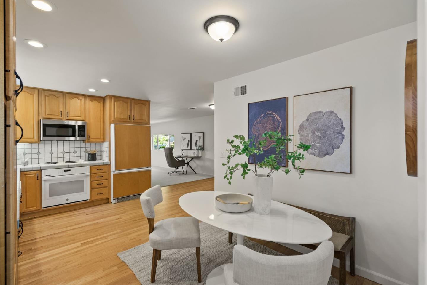 Detail Gallery Image 15 of 54 For 1175 Ravenscourt Ave, San Jose,  CA 95128 - 4 Beds | 2 Baths