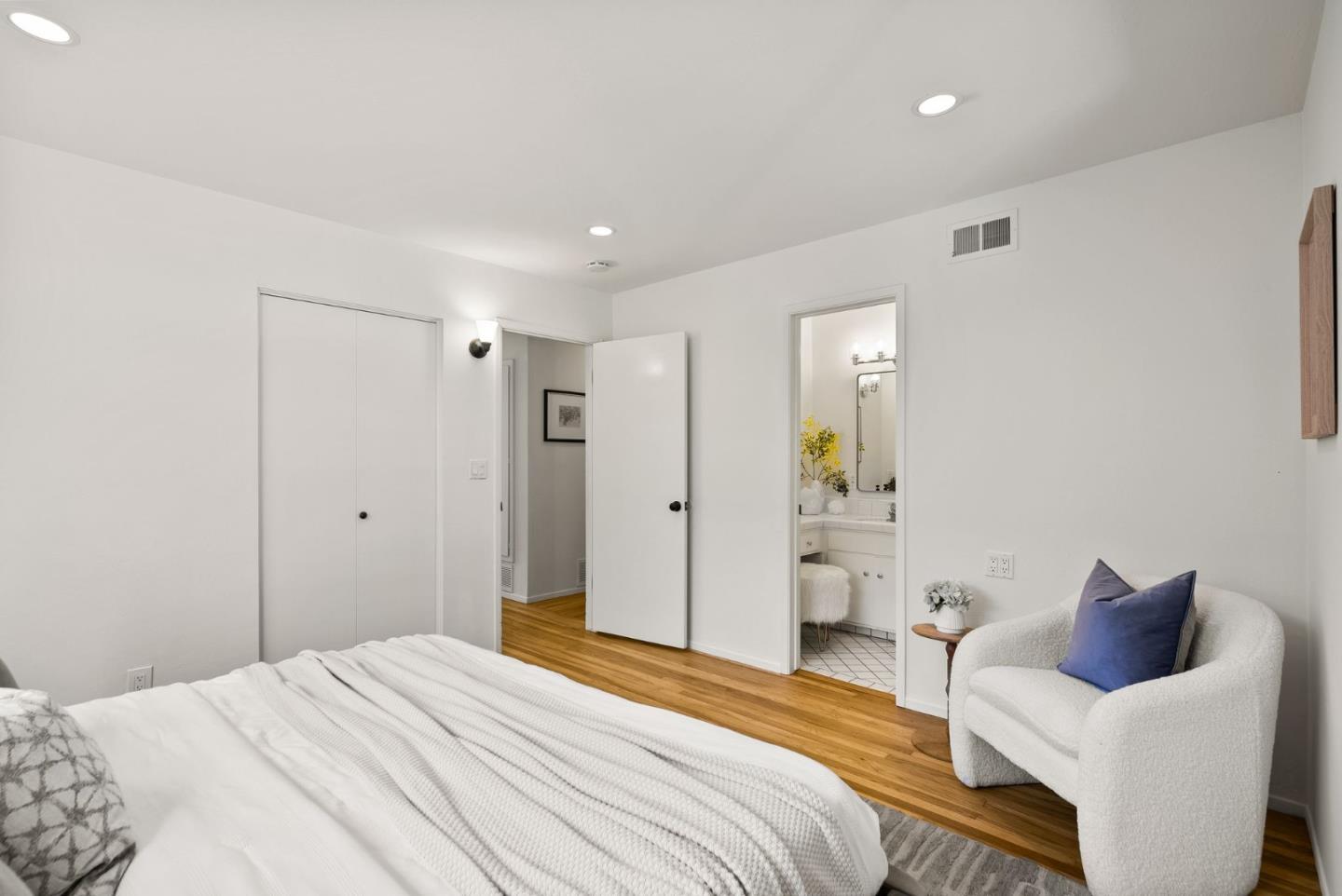 Detail Gallery Image 31 of 54 For 1175 Ravenscourt Ave, San Jose,  CA 95128 - 4 Beds | 2 Baths