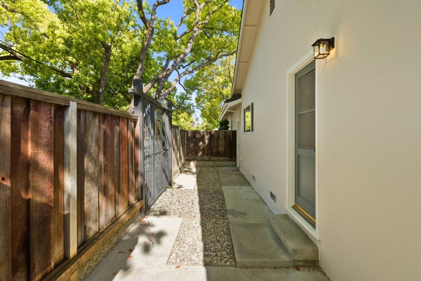 Detail Gallery Image 43 of 54 For 1175 Ravenscourt Ave, San Jose,  CA 95128 - 4 Beds | 2 Baths