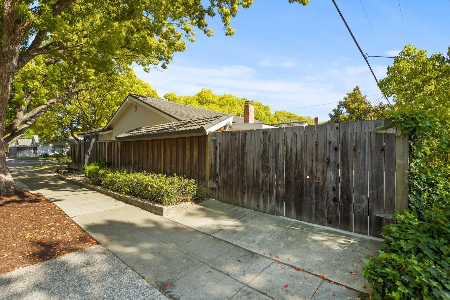 Detail Gallery Image 46 of 54 For 1175 Ravenscourt Ave, San Jose,  CA 95128 - 4 Beds | 2 Baths