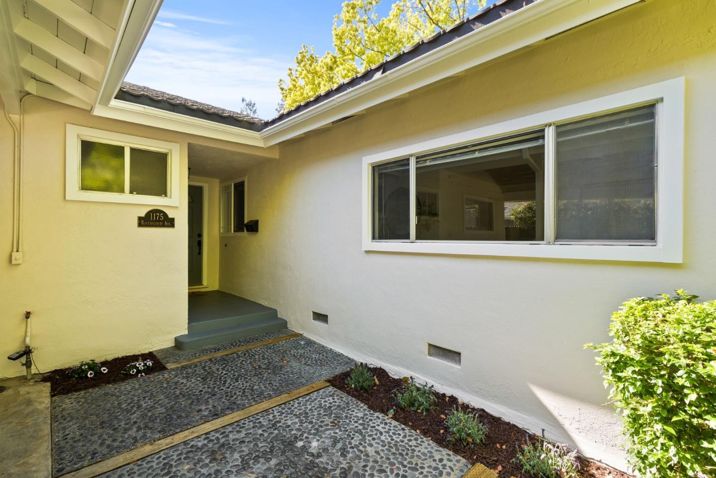Detail Gallery Image 5 of 54 For 1175 Ravenscourt Ave, San Jose,  CA 95128 - 4 Beds | 2 Baths