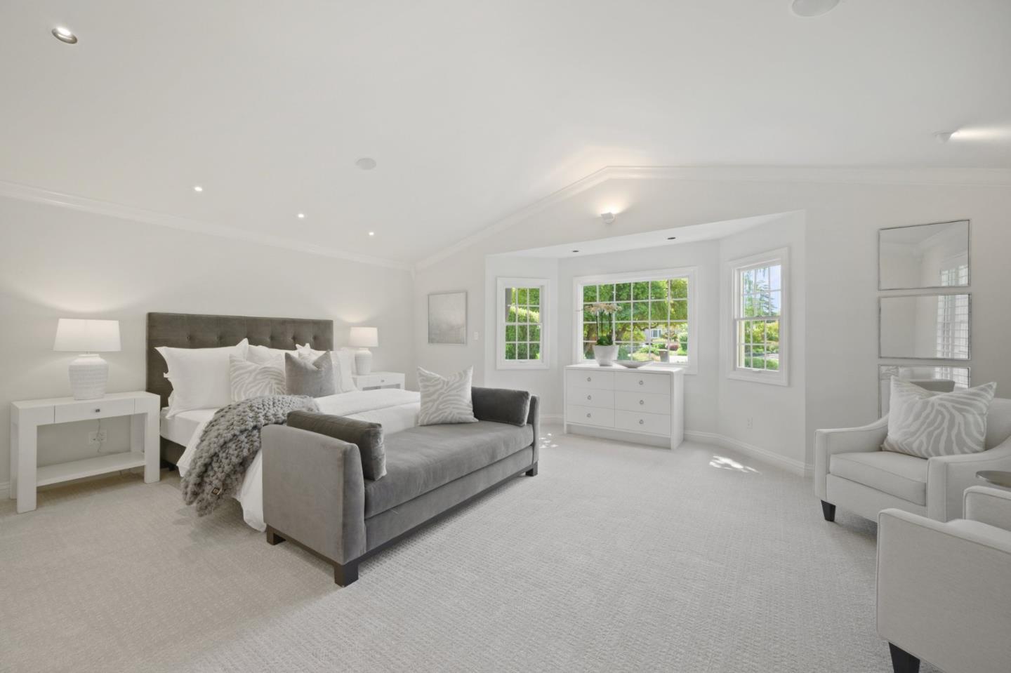 Detail Gallery Image 22 of 37 For 13165 Ten Oak Ct, Saratoga,  CA 95070 - 4 Beds | 2/1 Baths