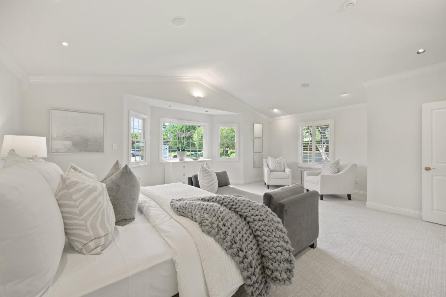 Detail Gallery Image 23 of 37 For 13165 Ten Oak Ct, Saratoga,  CA 95070 - 4 Beds | 2/1 Baths