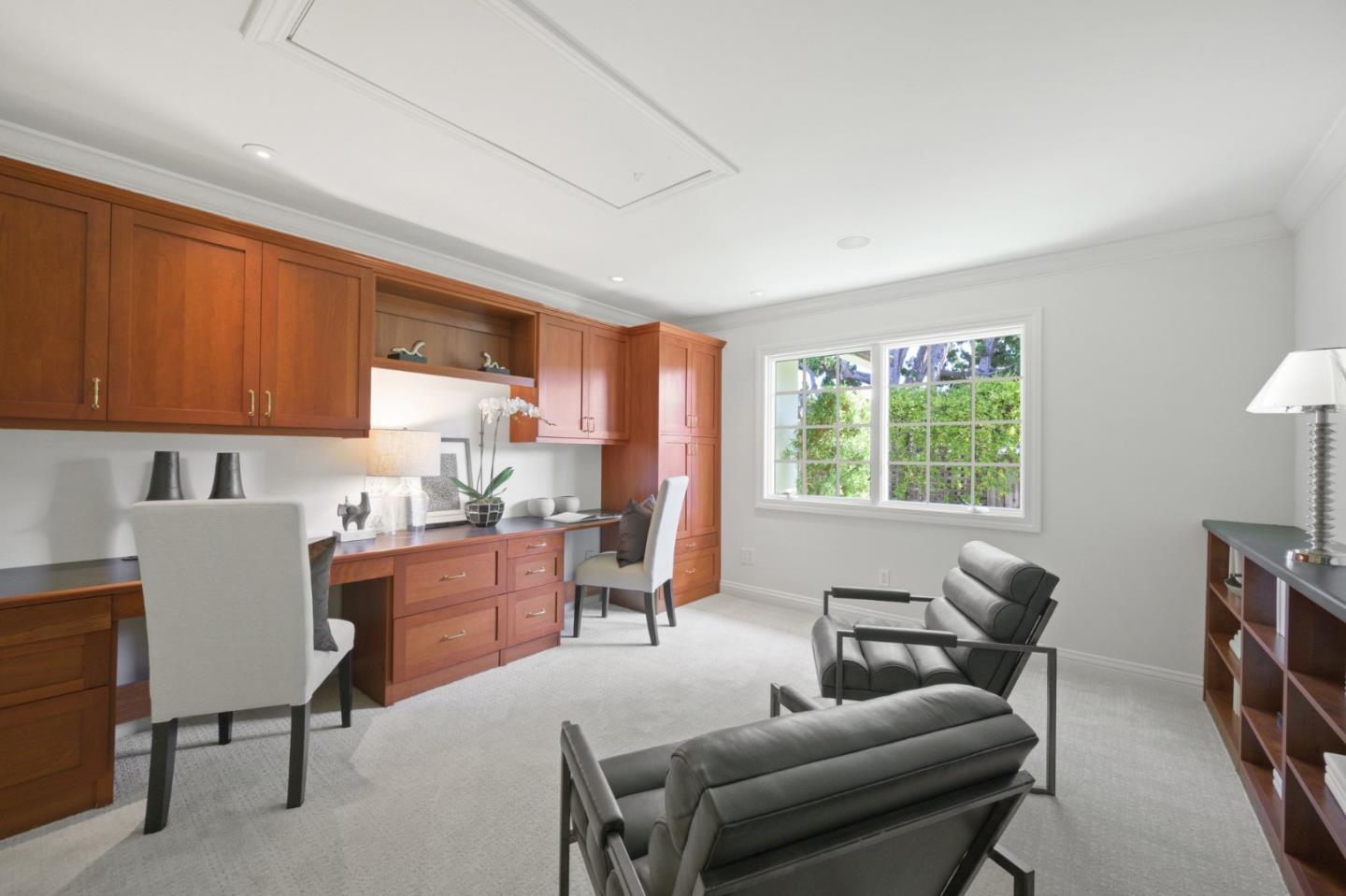 Detail Gallery Image 29 of 37 For 13165 Ten Oak Ct, Saratoga,  CA 95070 - 4 Beds | 2/1 Baths