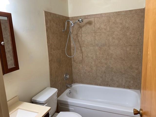 Detail Gallery Image 4 of 5 For 4495 Diamond St #3,  Capitola,  CA 95010 - 2 Beds | 1 Baths