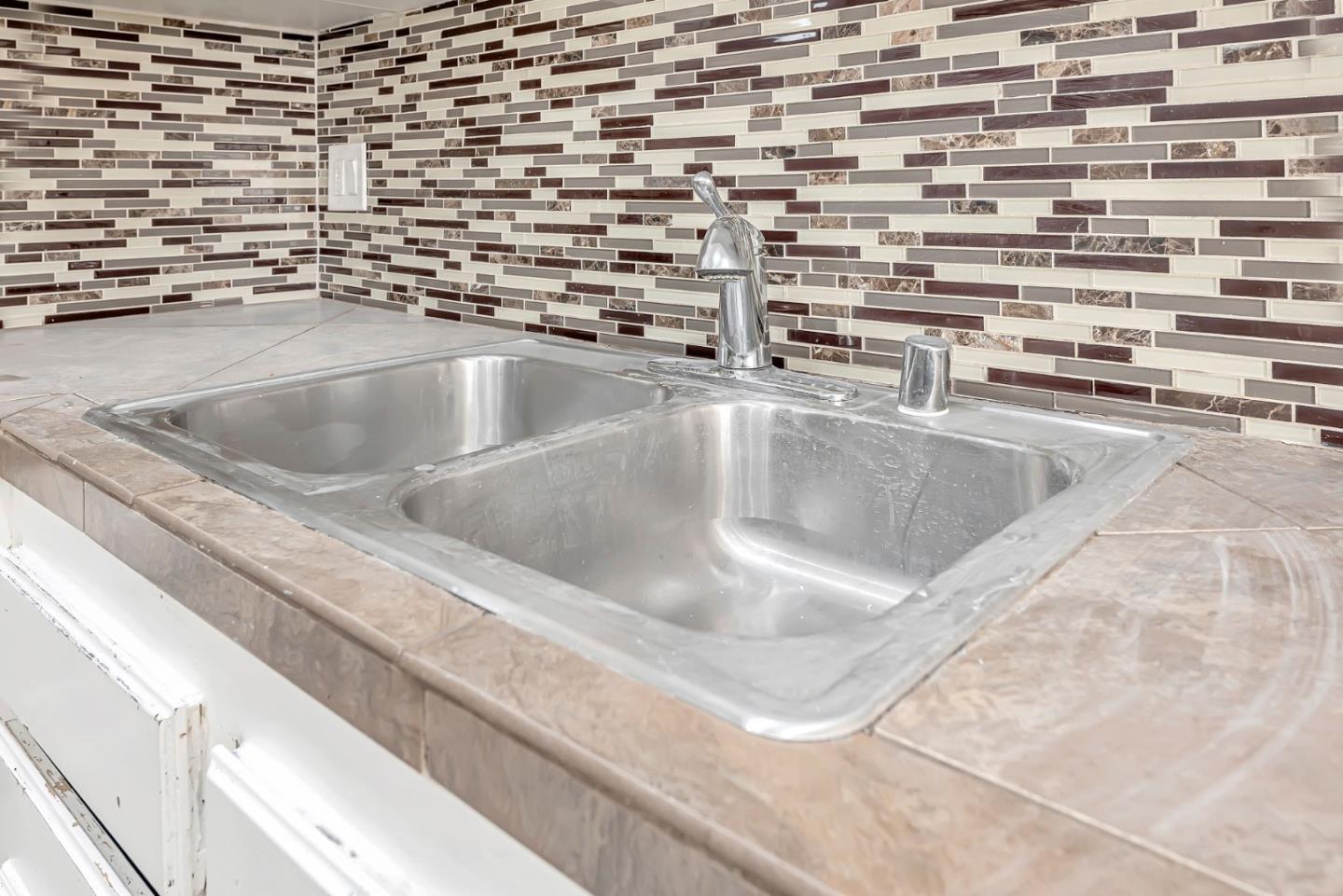 Detail Gallery Image 6 of 36 For 1772 De Marietta Ave, San Jose,  CA 95126 - 2 Beds | 2 Baths