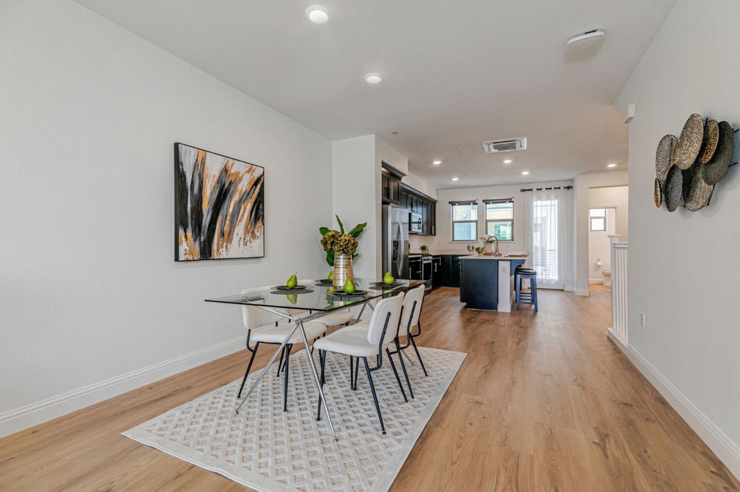 Detail Gallery Image 16 of 60 For 5765 Magnetic Loop, San Jose,  CA 95119 - 3 Beds | 3/1 Baths
