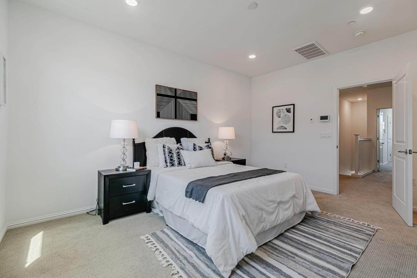 Detail Gallery Image 26 of 60 For 5765 Magnetic Loop, San Jose,  CA 95119 - 3 Beds | 3/1 Baths
