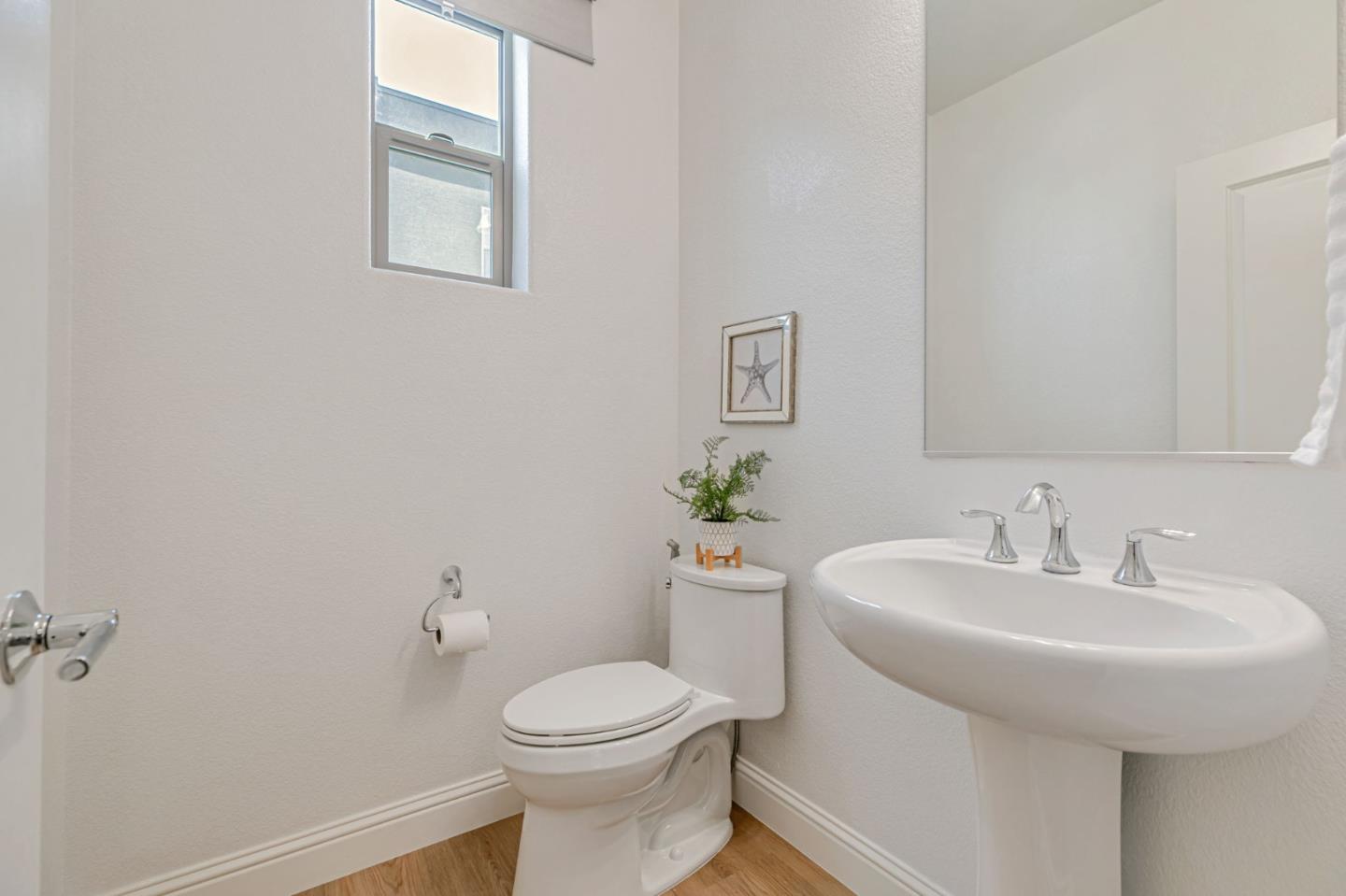Detail Gallery Image 29 of 60 For 5765 Magnetic Loop, San Jose,  CA 95119 - 3 Beds | 3/1 Baths