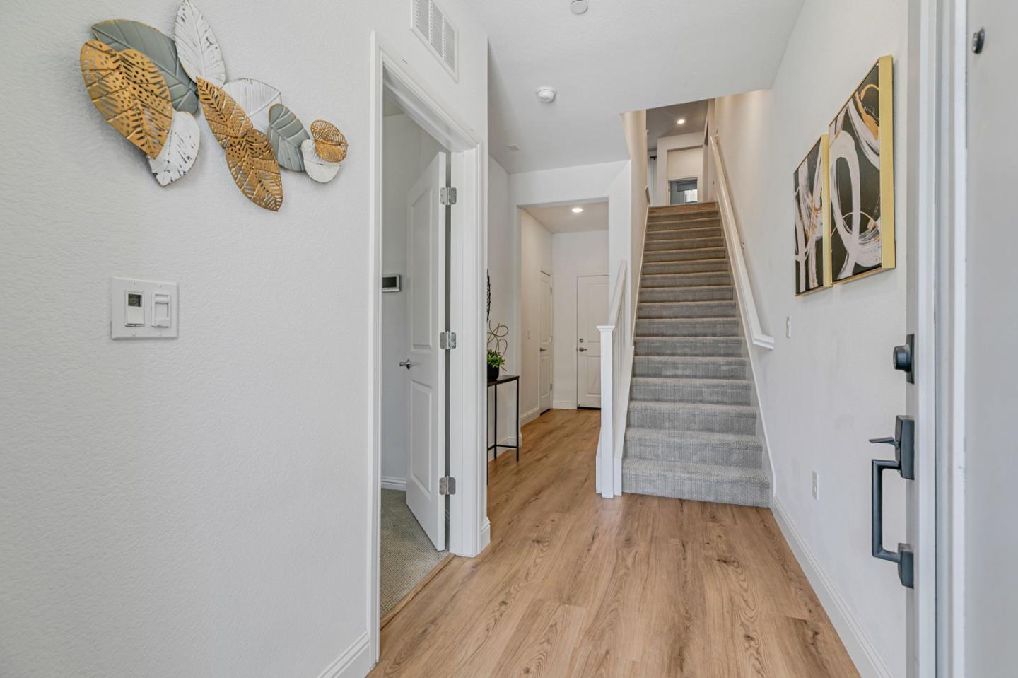 Detail Gallery Image 4 of 60 For 5765 Magnetic Loop, San Jose,  CA 95119 - 3 Beds | 3/1 Baths