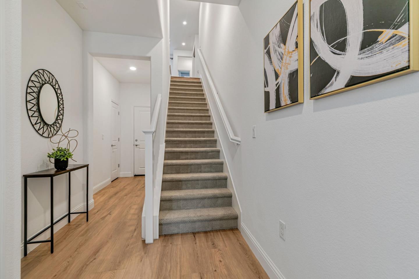Detail Gallery Image 5 of 60 For 5765 Magnetic Loop, San Jose,  CA 95119 - 3 Beds | 3/1 Baths