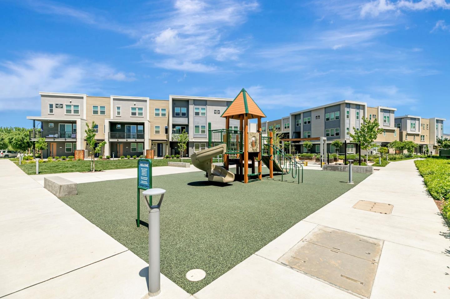 Detail Gallery Image 52 of 60 For 5765 Magnetic Loop, San Jose,  CA 95119 - 3 Beds | 3/1 Baths