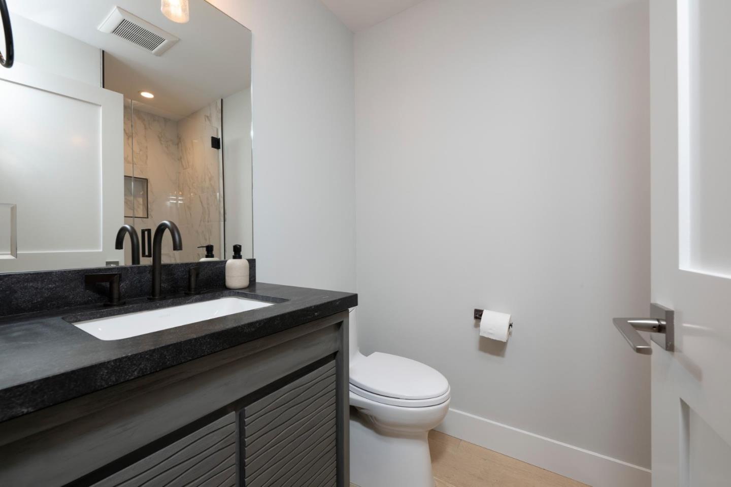 Detail Gallery Image 11 of 30 For 641 Caribbean Way, San Mateo,  CA 94402 - 4 Beds | 4 Baths