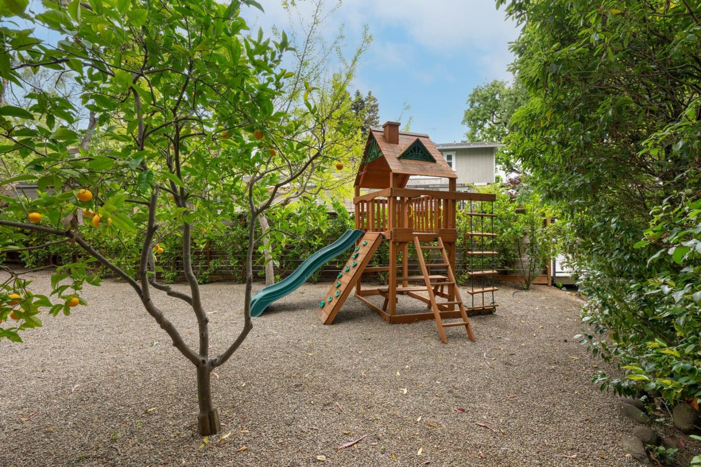 Detail Gallery Image 25 of 30 For 641 Caribbean Way, San Mateo,  CA 94402 - 4 Beds | 4 Baths