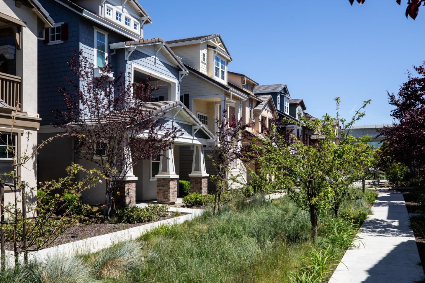 Detail Gallery Image 18 of 29 For 3522 Pyramid Way, Mountain View,  CA 94043 - 4 Beds | 4 Baths