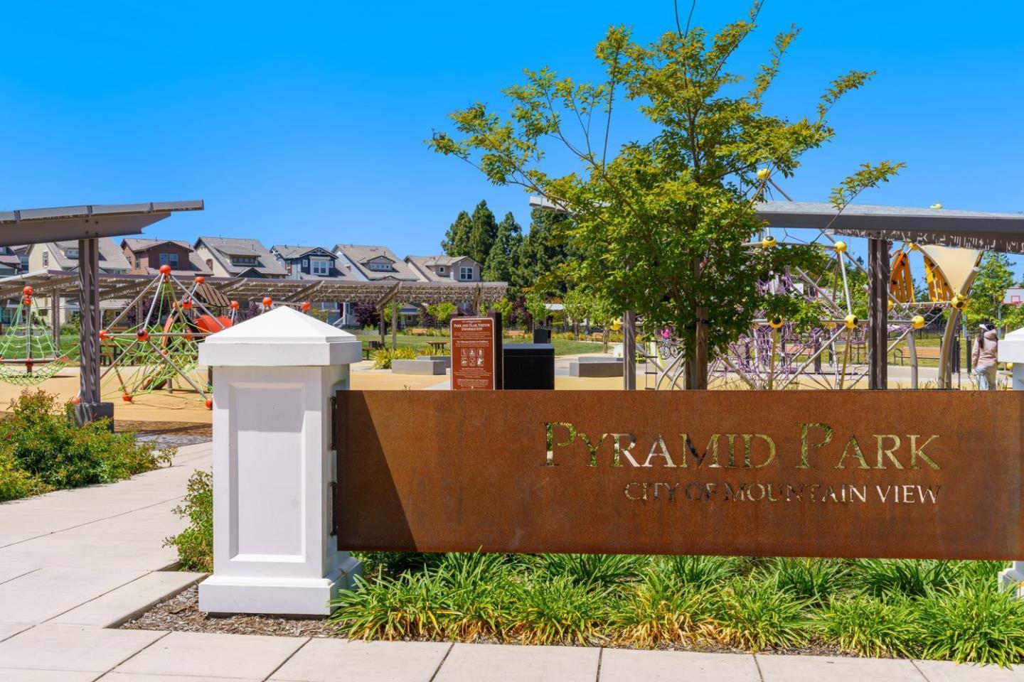 Detail Gallery Image 23 of 29 For 3522 Pyramid Way, Mountain View,  CA 94043 - 4 Beds | 4 Baths