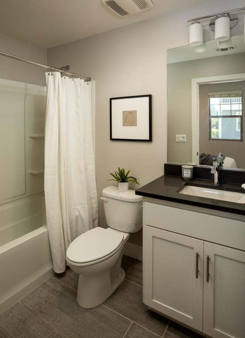 Detail Gallery Image 5 of 29 For 3522 Pyramid Way, Mountain View,  CA 94043 - 4 Beds | 4 Baths