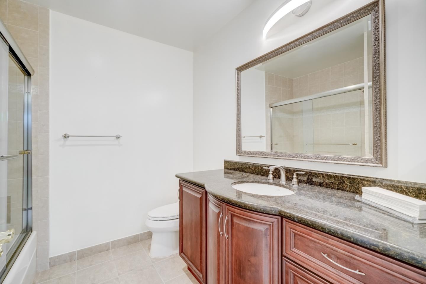 Detail Gallery Image 13 of 19 For 35 28th Ave #302,  San Mateo,  CA 94403 - 2 Beds | 2 Baths