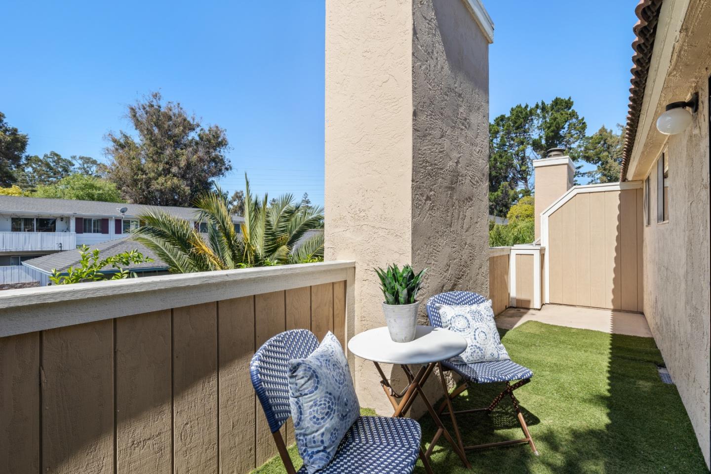 Detail Gallery Image 17 of 26 For 1354 Dale Ave #1,  Mountain View,  CA 94040 - 2 Beds | 2/1 Baths
