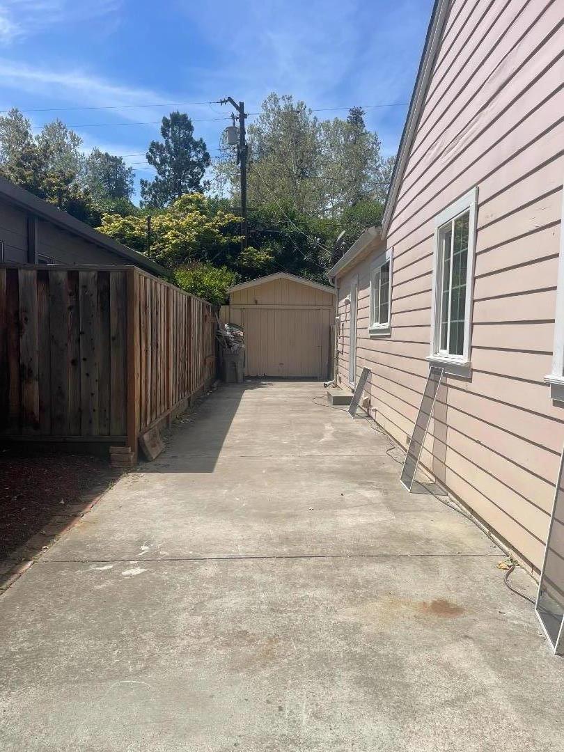 Detail Gallery Image 2 of 16 For 1125 Camino Pablo, San Jose,  CA 95125 - 3 Beds | 2/1 Baths